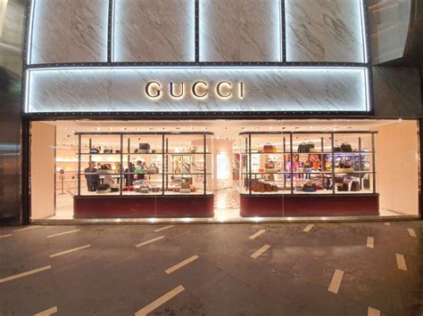 gucci orchard road mall